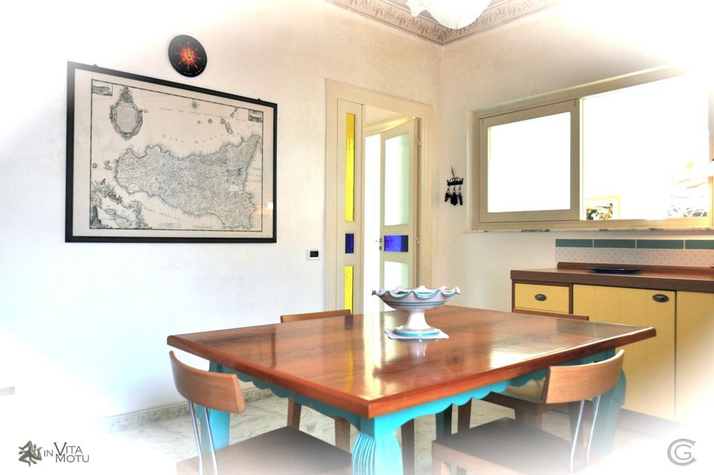 Domus Osterio Magno Apartment Cefalu Bagian luar foto