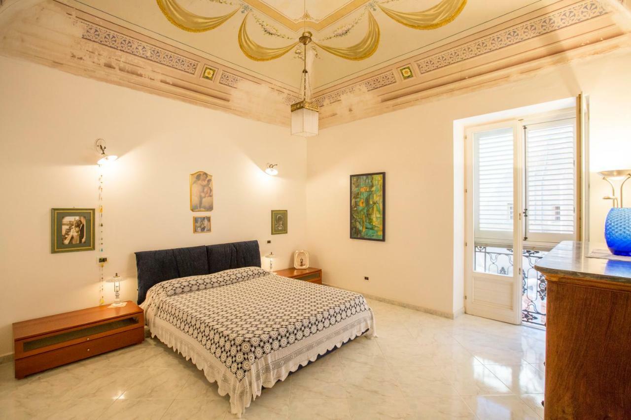 Domus Osterio Magno Apartment Cefalu Bagian luar foto